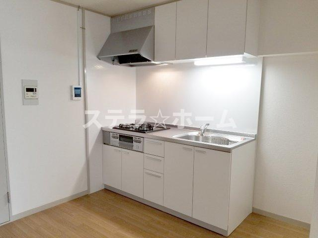 GSハイム新大阪のキッチン|コンパクトなキッチンで掃除もラクラク