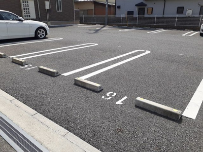 【駐車場】 | エスペランサ白国Ⅱ | 駐車場があります