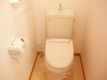 【トイレ】 | アライブカーサⅠ | シンプルで使いやすいトイレです
