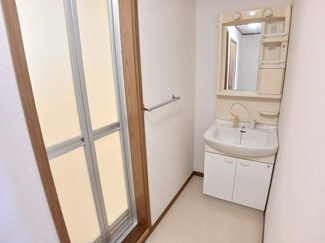 【洗面所】 | クレストヨコセキ | 忙しい朝には欠かせない洗面所です