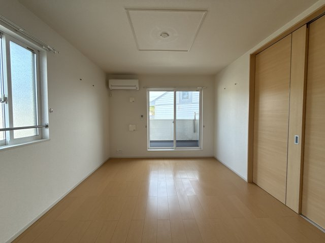 グレース六番館の居間・リビング