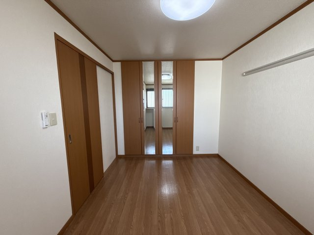 アベニール細江の寝室