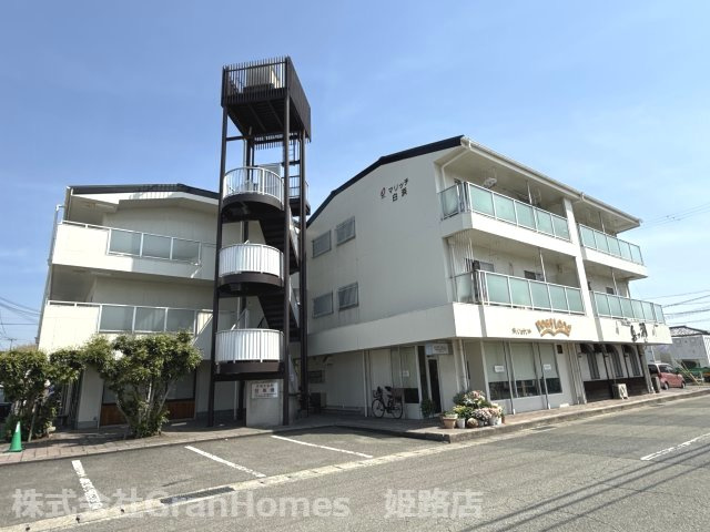 マリッチ白浜の外観