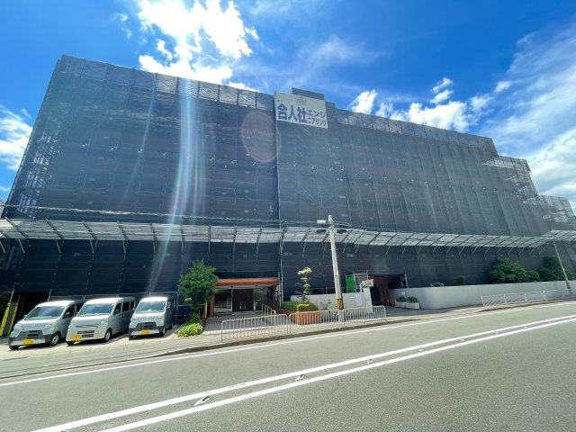 ハイラーク西京極