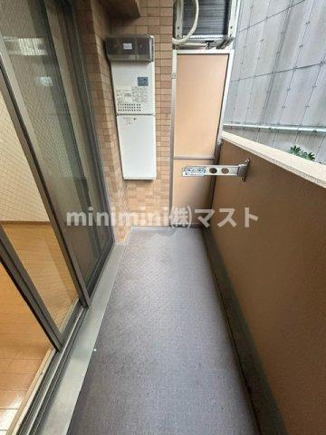 エステムコート難波センチュリオのバルコニー