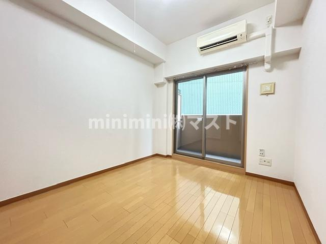 エステムコート難波センチュリオの洋室