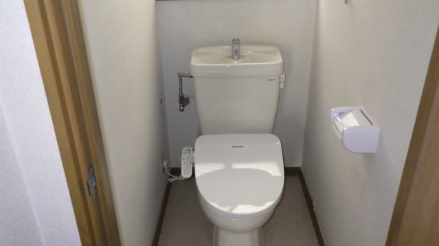 江波西メゾネットのトイレ|落ち着いたトイレです