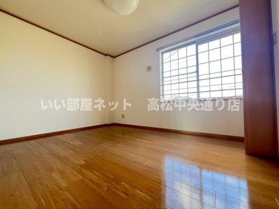 【内装】 | ロイヤルピジョンⅡ