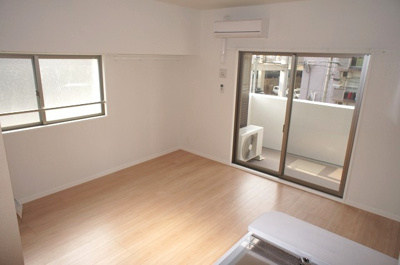 【居間・リビング】 | 新品家具付きマンション博多駅南7(KaGood福岡) | リビングです