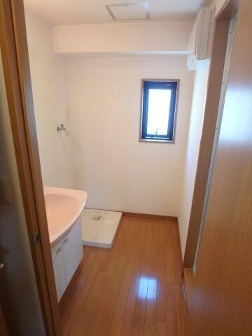 竹山ビル五番館のその他