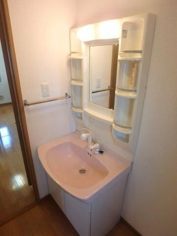 竹山ビル五番館の洗面所