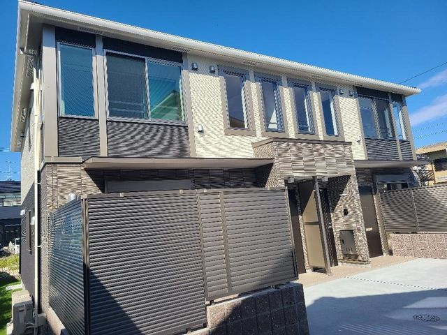 リブリスの外観|おしゃれな外観です