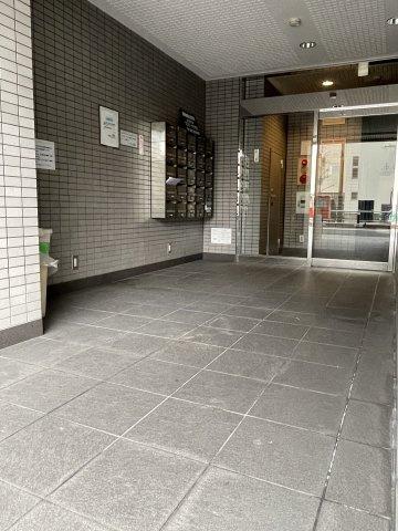 【エントランス】ローゼ比治山 