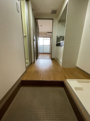 【玄関】ローゼ比治山 