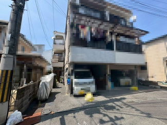 【外観】 | 長居２丁目　中古戸建 | 浴室に窓が付いているので、換気ができて湿気やカビ防止になりますよ♪
