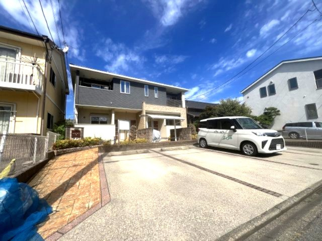 アイランド・ヴィレッジⅡの外観|外観もきれいです