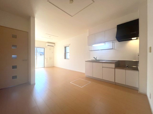 アイランド・ヴィレッジⅡの居間・リビング|ゆったり過ごせる居間です