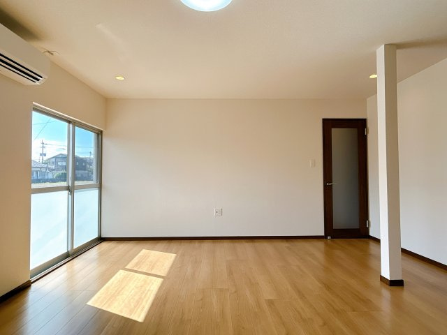 都城市志比田町の中古一戸建の洋室