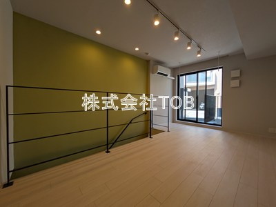 【居間・リビング】 | Ｃｏｅｕｒ　Ｂｌａｎｃ八幡山 | 13.4帖
