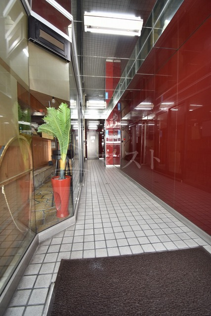 長堀橋zenshin,bldのロビー