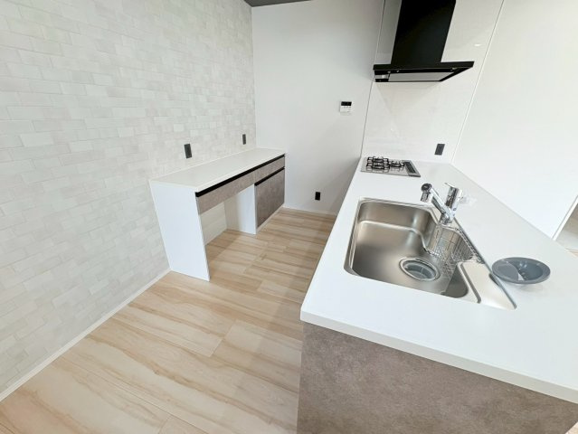 タマタウン　岐阜市西改田　全6区画分譲の浴室|給湯器のリモコンはお風呂場と多くはキッチン近くにあります。