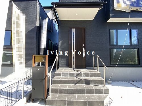 【エントランス】 | 【仲介手数料０円】伊勢原市高森台3丁目　新築一戸建て　2号棟　全2棟 | 2号棟【仲介手数料０円】伊勢原市高森台3丁目　新築一戸建て　全2棟