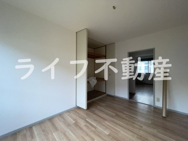 サンビレッジ東大阪の内装|明るい色調の室内です