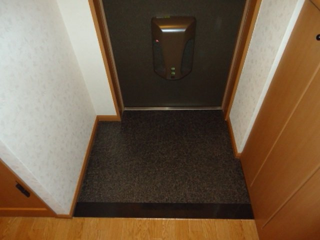 ラ・ヴィータ高取北の玄関|玄関