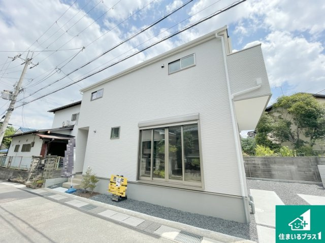 長岡京市今里　第3期　新築一戸建ての外観|安心の10年保証！外観を美しく保ち、雨水で汚れを落とします！気になることがありましたら、お気軽にお問い合わせください！