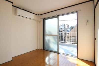 【居間・リビング】 | マンションうぐいす