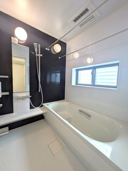 小川町４丁目戸建（４１－１）の浴室