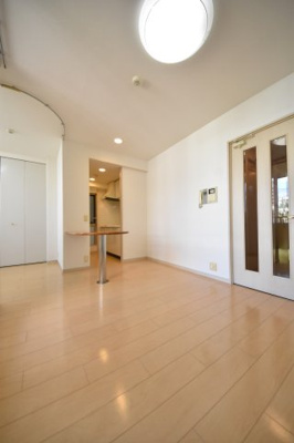 【居間・リビング】 | ワコーレ三宮ランドマークシティ