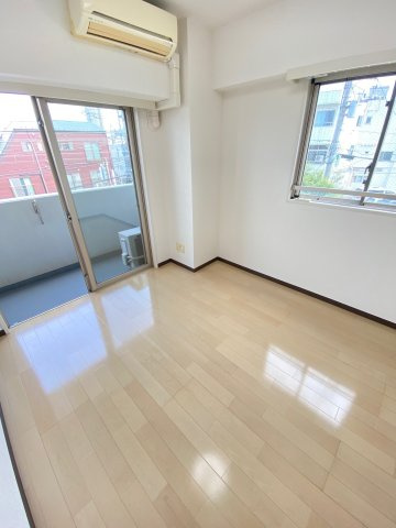 レアレジデンス稲毛の洋室|※反転・角部屋タイプ