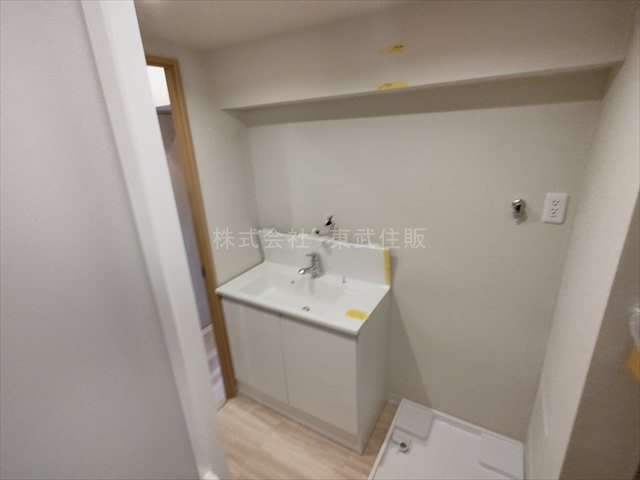 【独立洗面台】 | パークヒルズ若葉スカイハイツ | 朝の支度にも助かる、独立の洗髪洗面化粧台