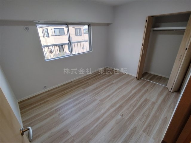 【子供部屋】 | パークヒルズ若葉スカイハイツ | 洋室5.8帖、子供部屋としても使い勝手の良いお部屋です