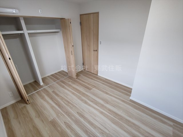 【洋室】 | パークヒルズ若葉スカイハイツ | 洋室5.4帖、使い勝手のいい洋室です