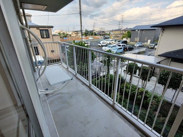 【バルコニー】 | パークヒルズ若葉スカイハイツ | 落ち着いた時間を過ごせるバルコニーです