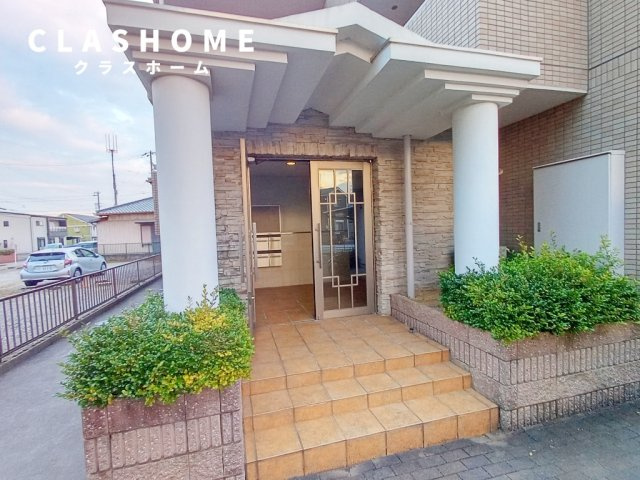 パストラーレ的場丘Ｂ棟　　刈谷市近郊の賃貸ならクラスホーム刈谷店のエントランス