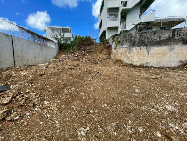 平良字下里1573の外観