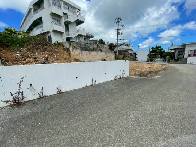 平良字下里1573の外観