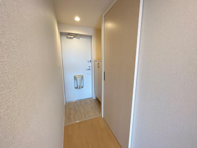 ＮＥＶＥＲ　ＣＨＡＮＧＥ（ネバーチェンジ）の内装|廊下