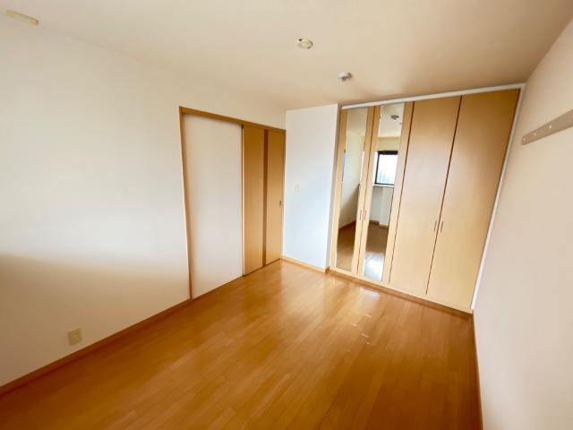 グランドールのぞえ２の内装|玄関横洋室（イメージ）