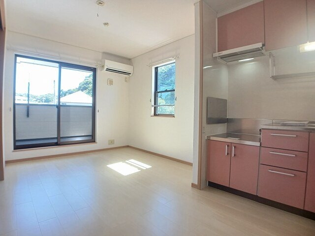 セレーノ広江Ⅰの居間・リビング