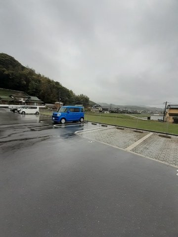 フォーエバー　ハーモニー　Ａの駐車場|カースペースがあります