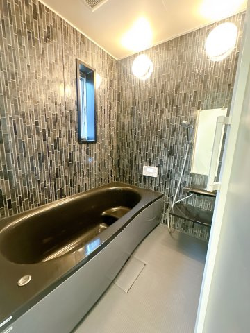 羽生市中央5丁目の浴室|■おしゃれなユニットバス
■オフローラ採用