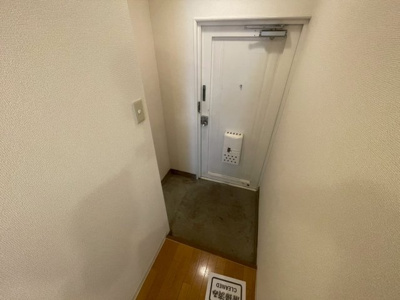 【玄関】 | ラークハイツ