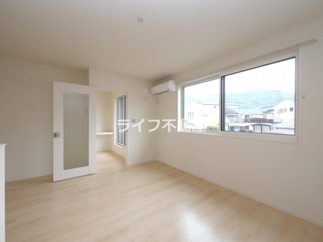 ルミエール・ソレールの居間・リビング