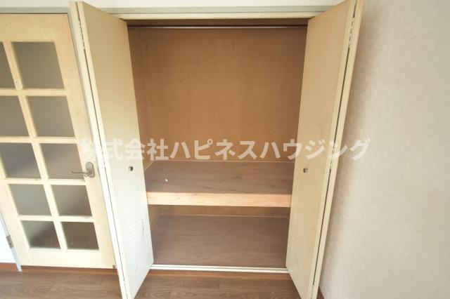 奥富マンション２の収納|クローゼットあり
