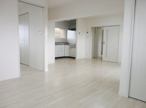 ロジィングス藤井のその他