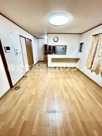 北条１丁目一戸建の居間・リビング